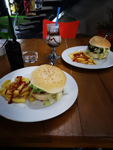 Bodegon 24/15